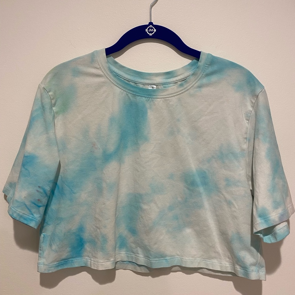 COPY - Fabletics Cropped Tye-Dye Tee
